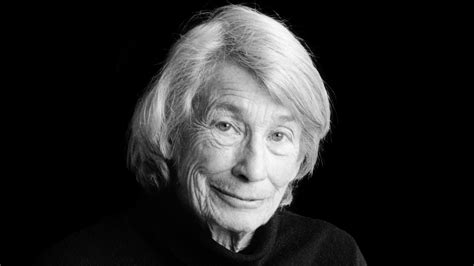 Mary OLiver Photo